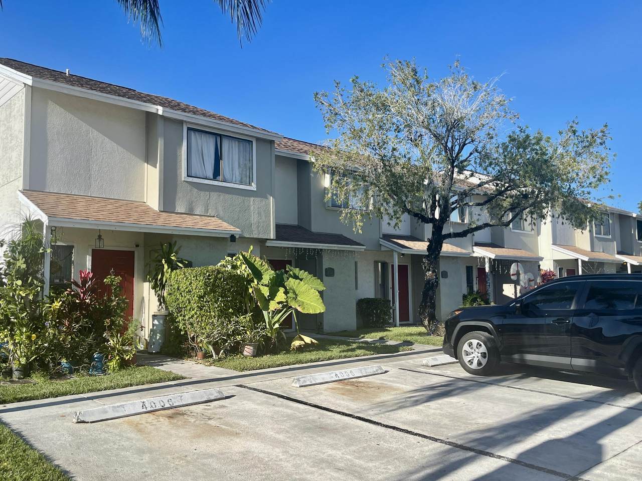 4004 Inlet Circle - Photo 1