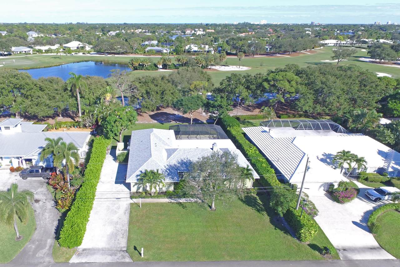 232 Fairway - Photo 1