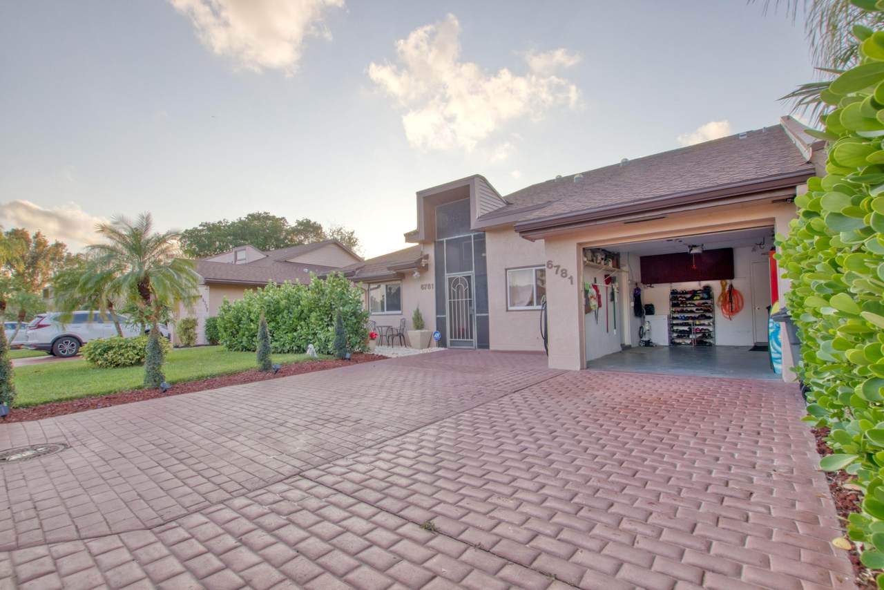 6781 Versailles Court - Photo 1