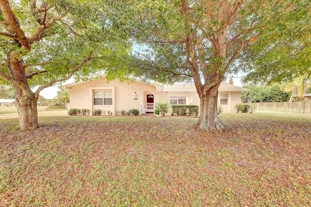 1121 10th Street - Photo 1