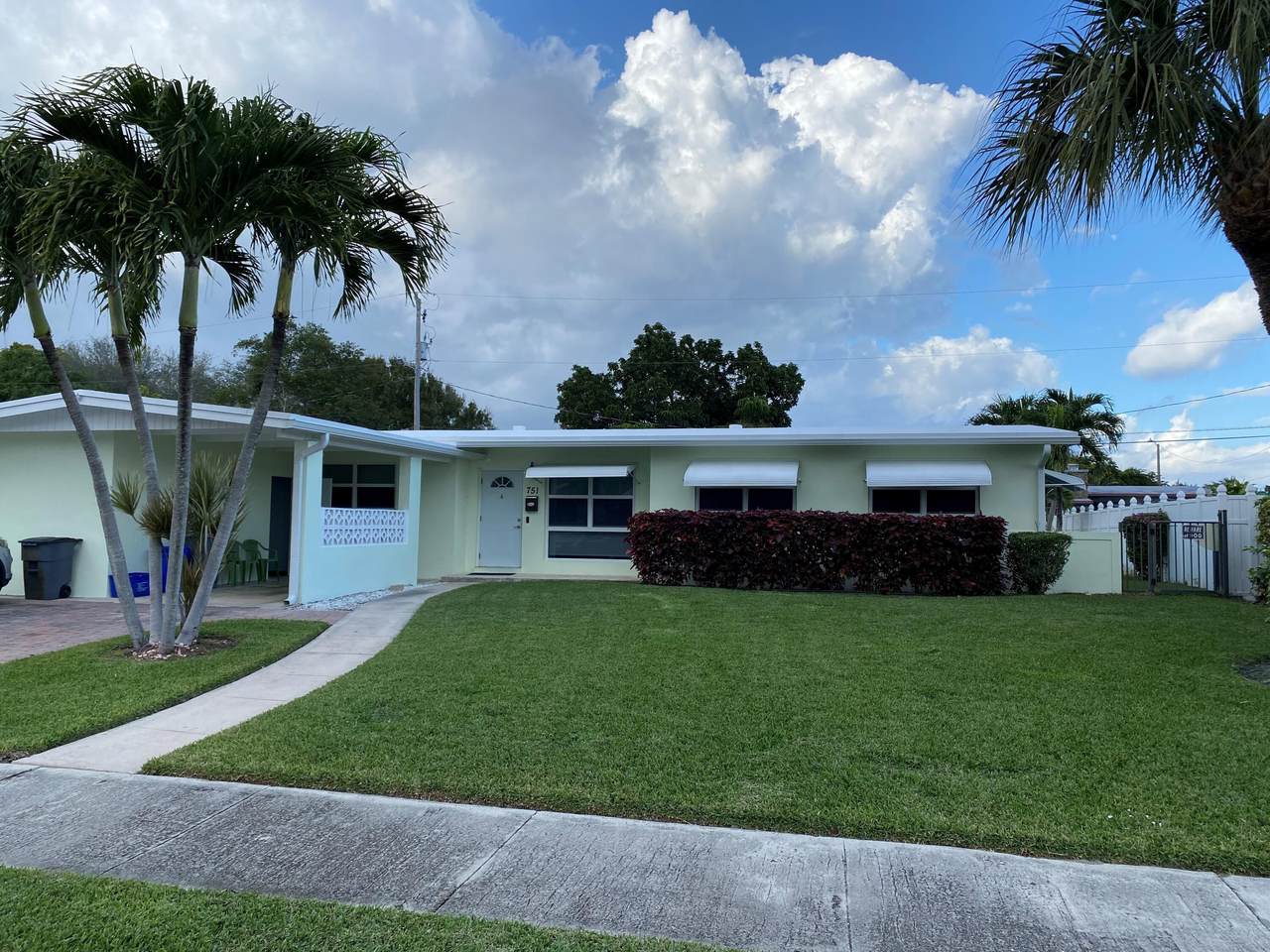 751 Flamingo Way - Photo 1