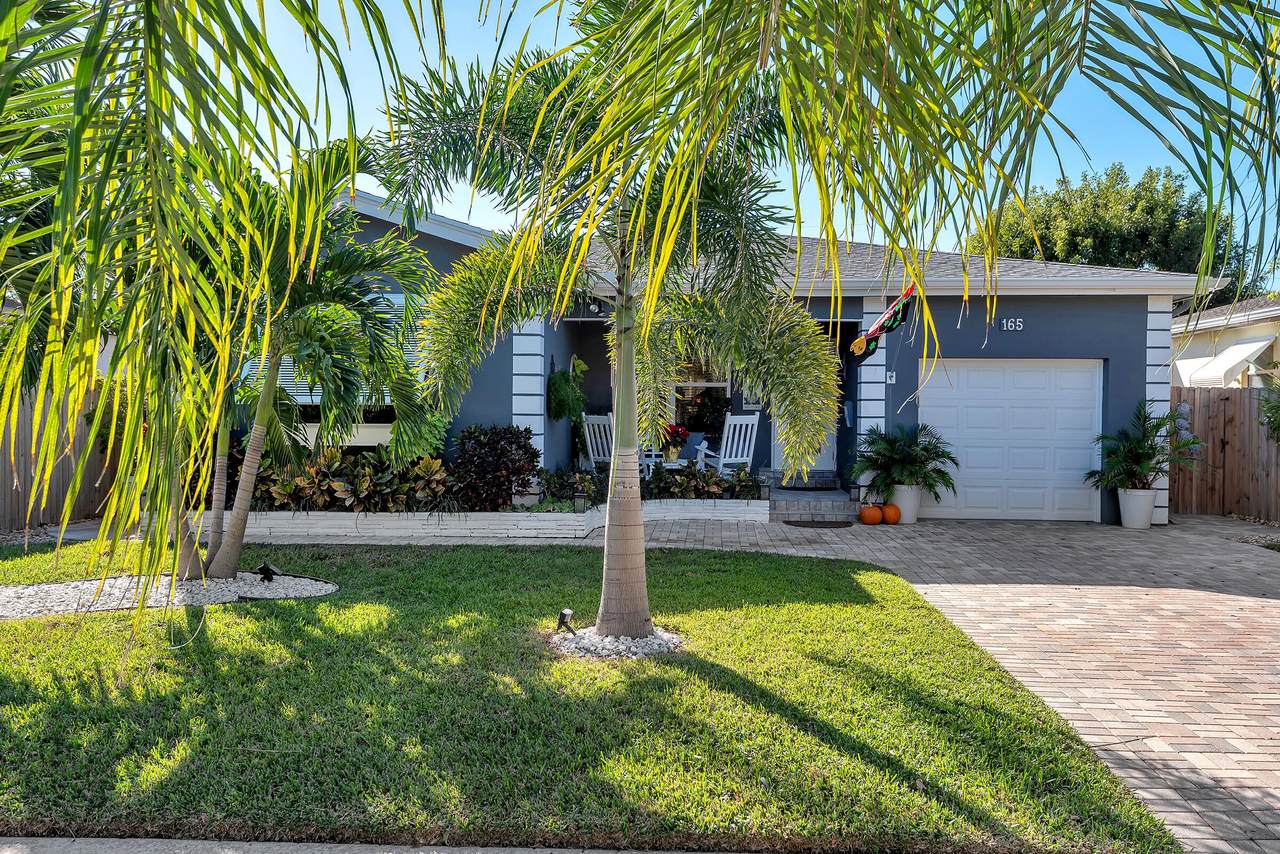 165 Harvard Drive - Photo 1