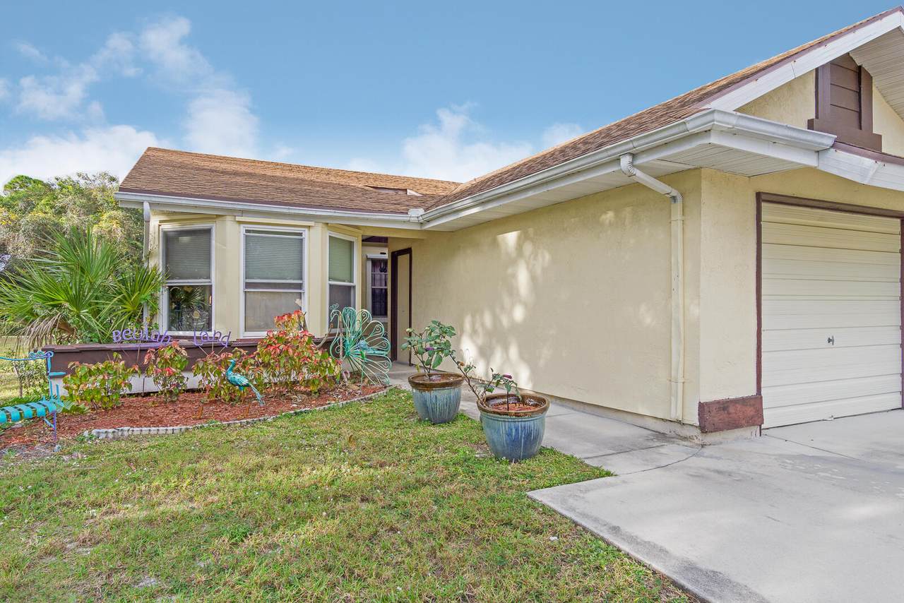 1350 Rivergreen Circle - Photo 1