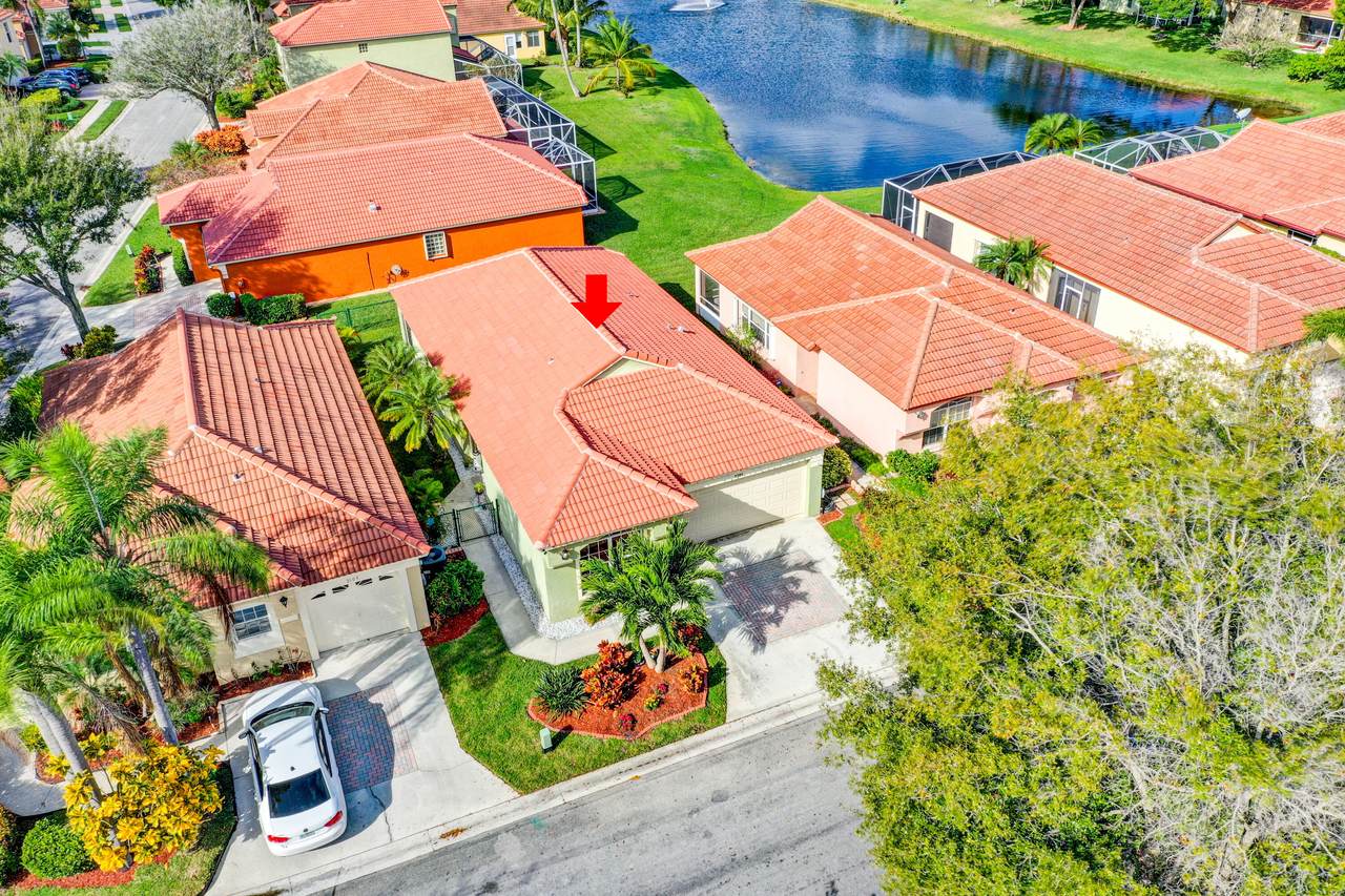 2101 Bonisle Circle - Photo 1