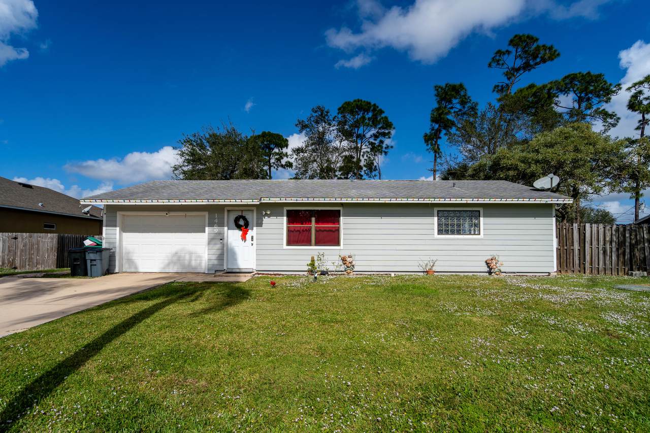 1469 Goodman Avenue - Photo 1