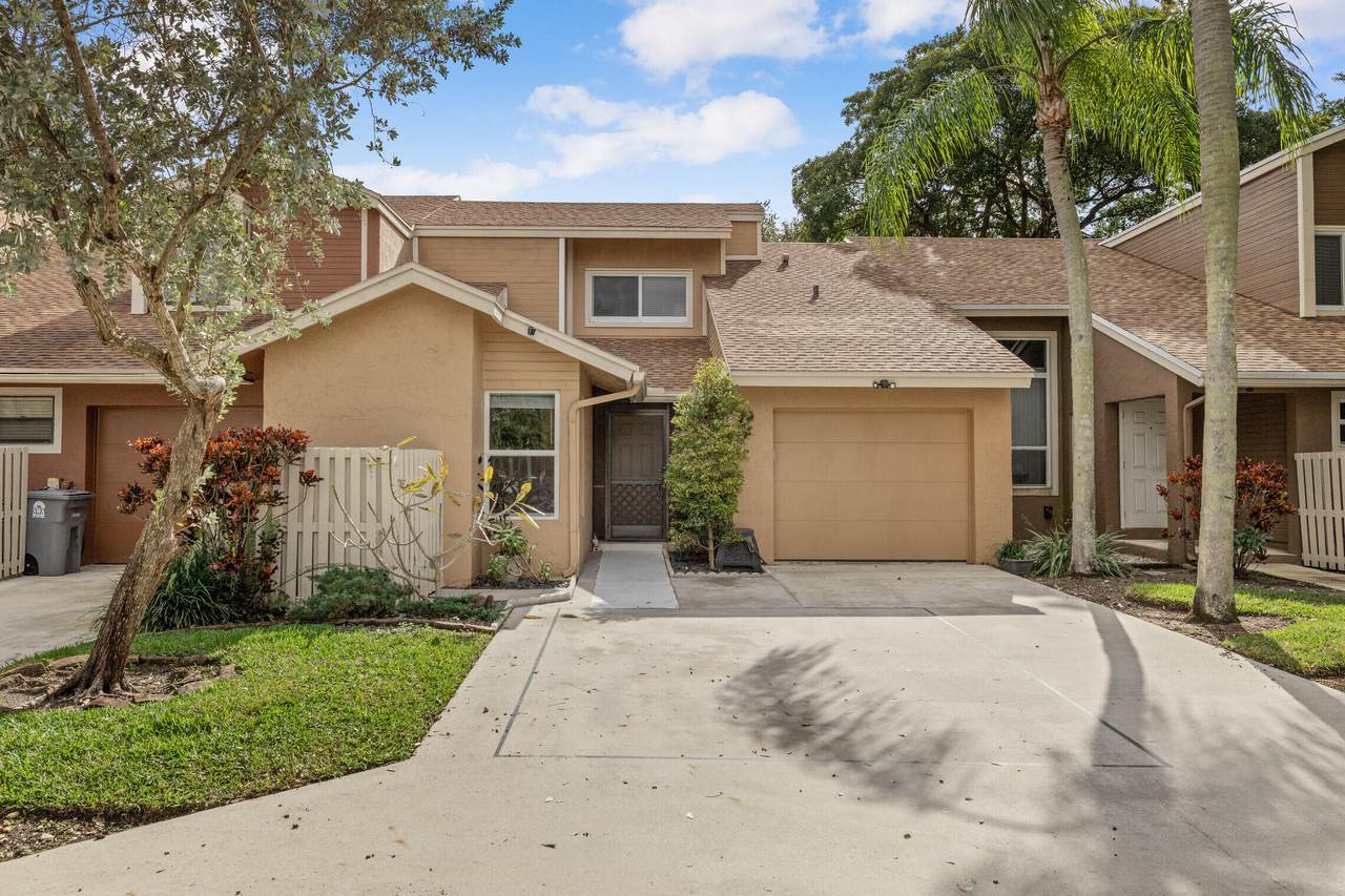 22496 Cypress Wood Lane - Photo 1