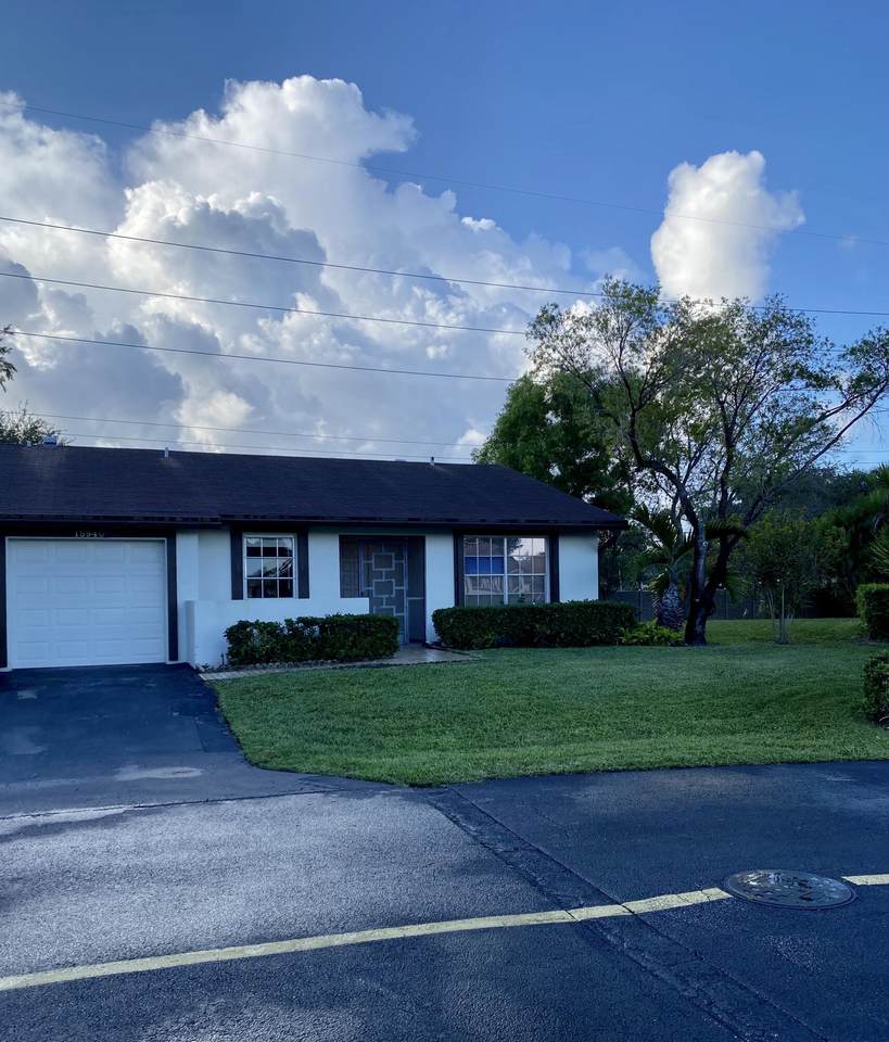 15940 Forsythia Circle - Photo 1