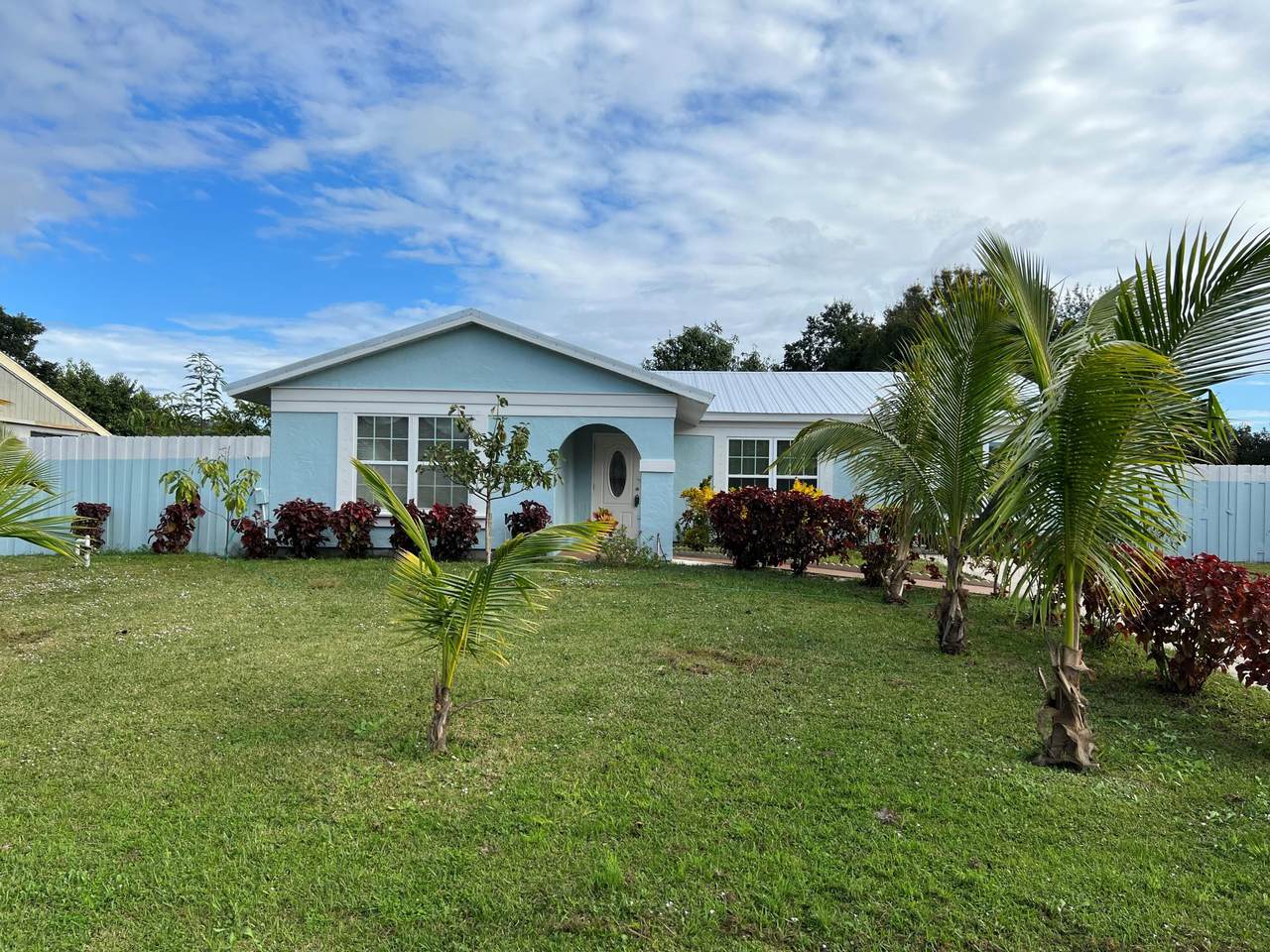 325 Cherryhill Road - Photo 1