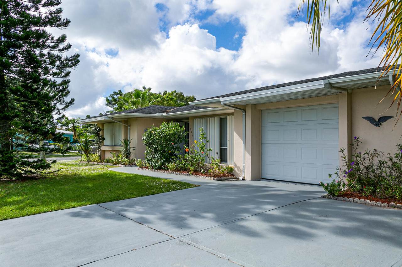 216 Mainsail Street - Photo 1