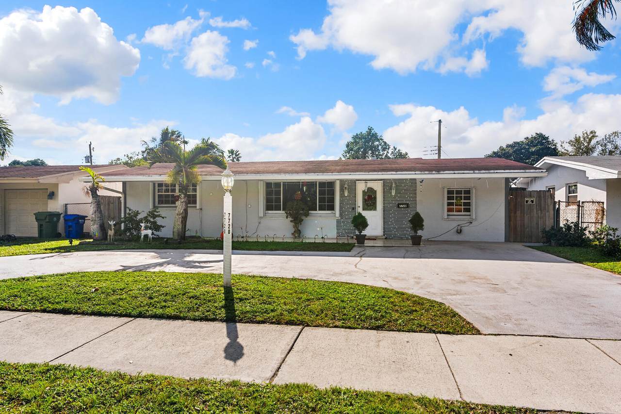7720 Taft Street - Photo 1