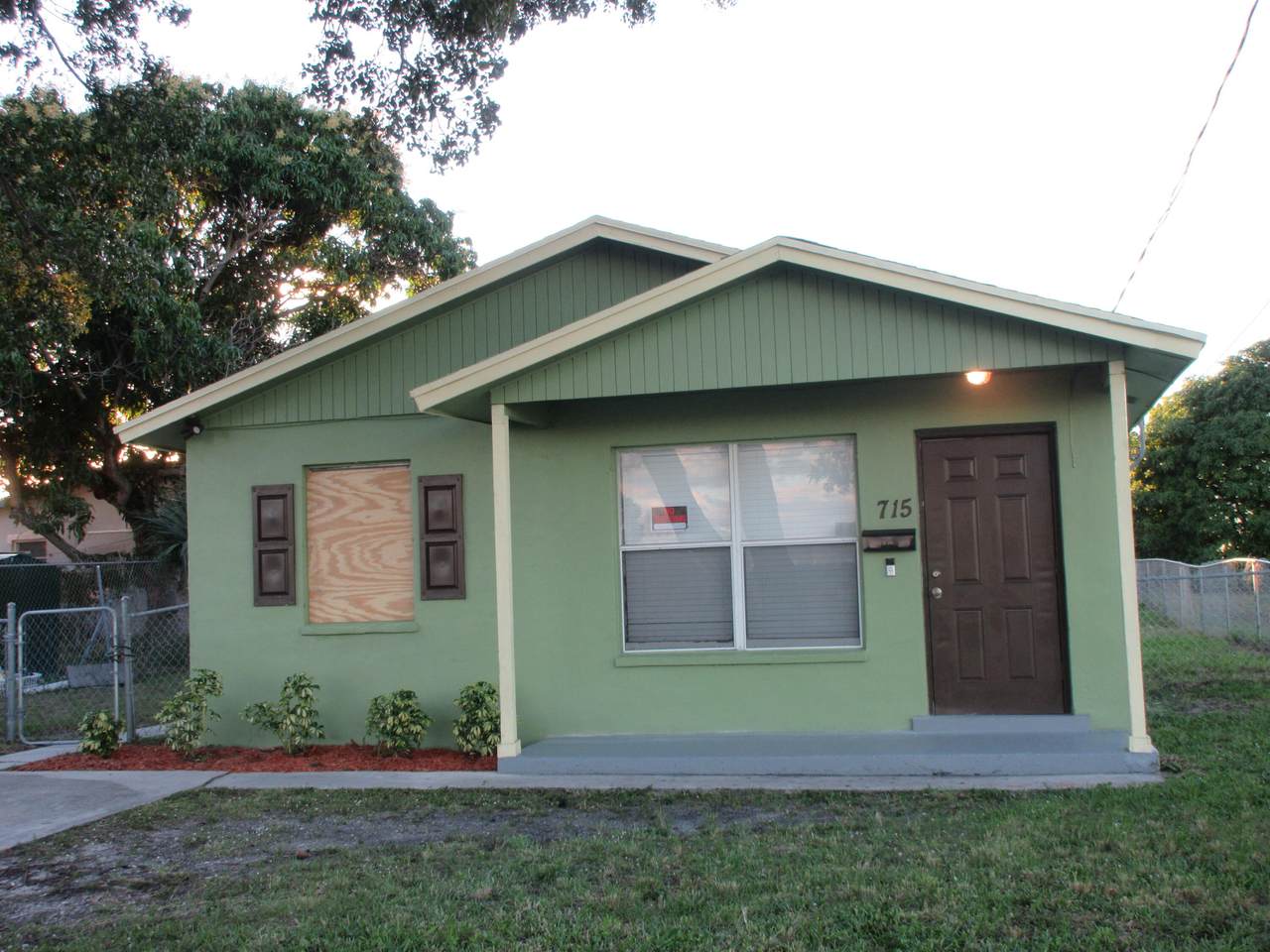 715 I Avenue - Photo 1
