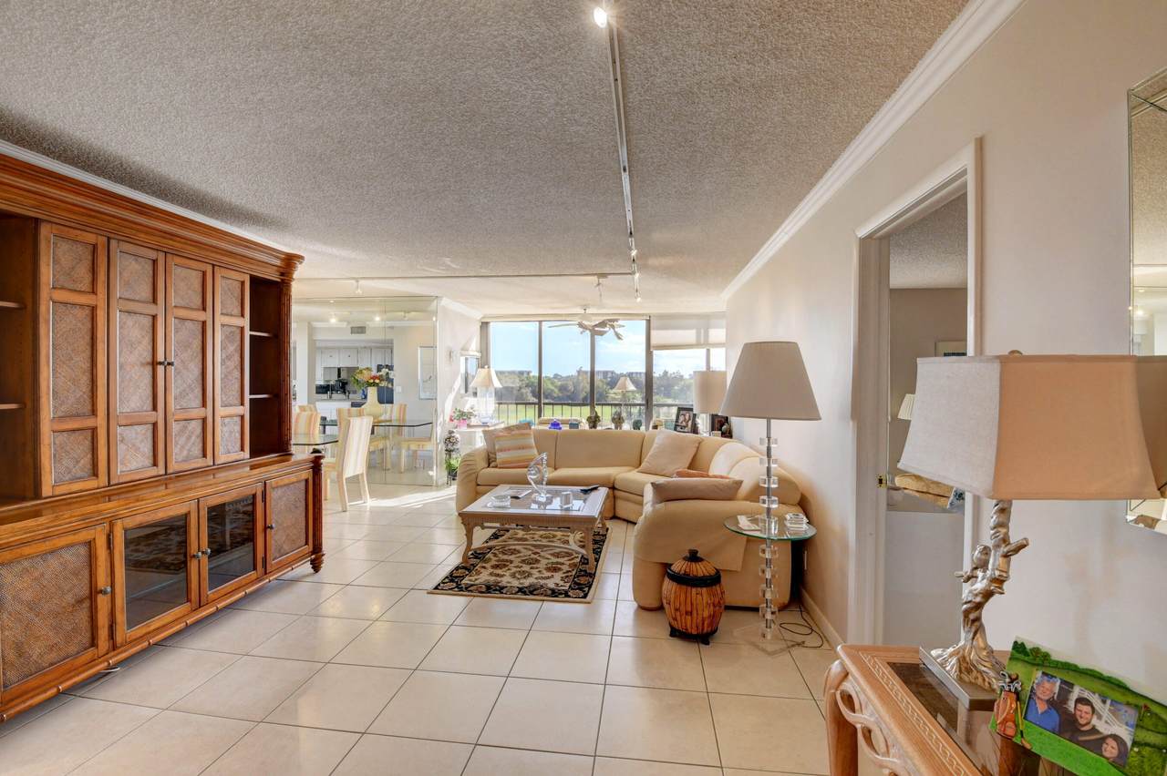 7754 Lakeside Boulevard - Photo 1