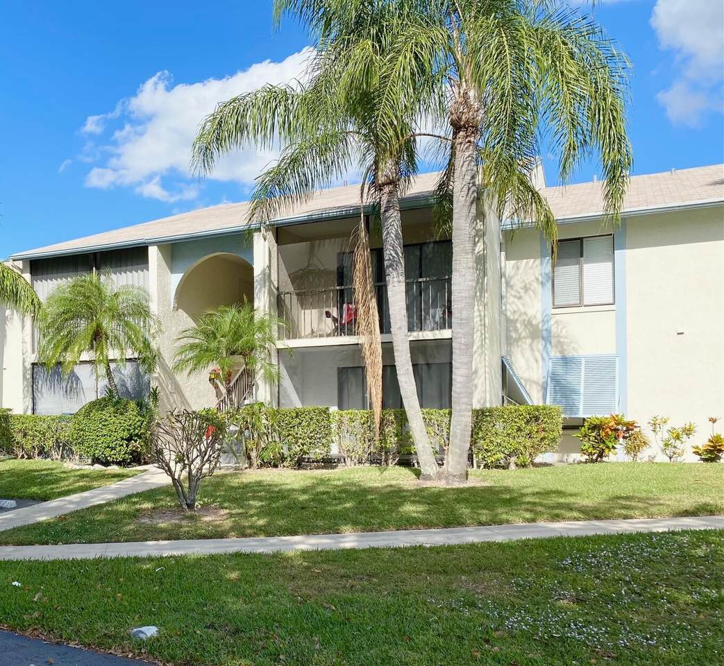 1102 Green Pine Boulevard - Photo 1