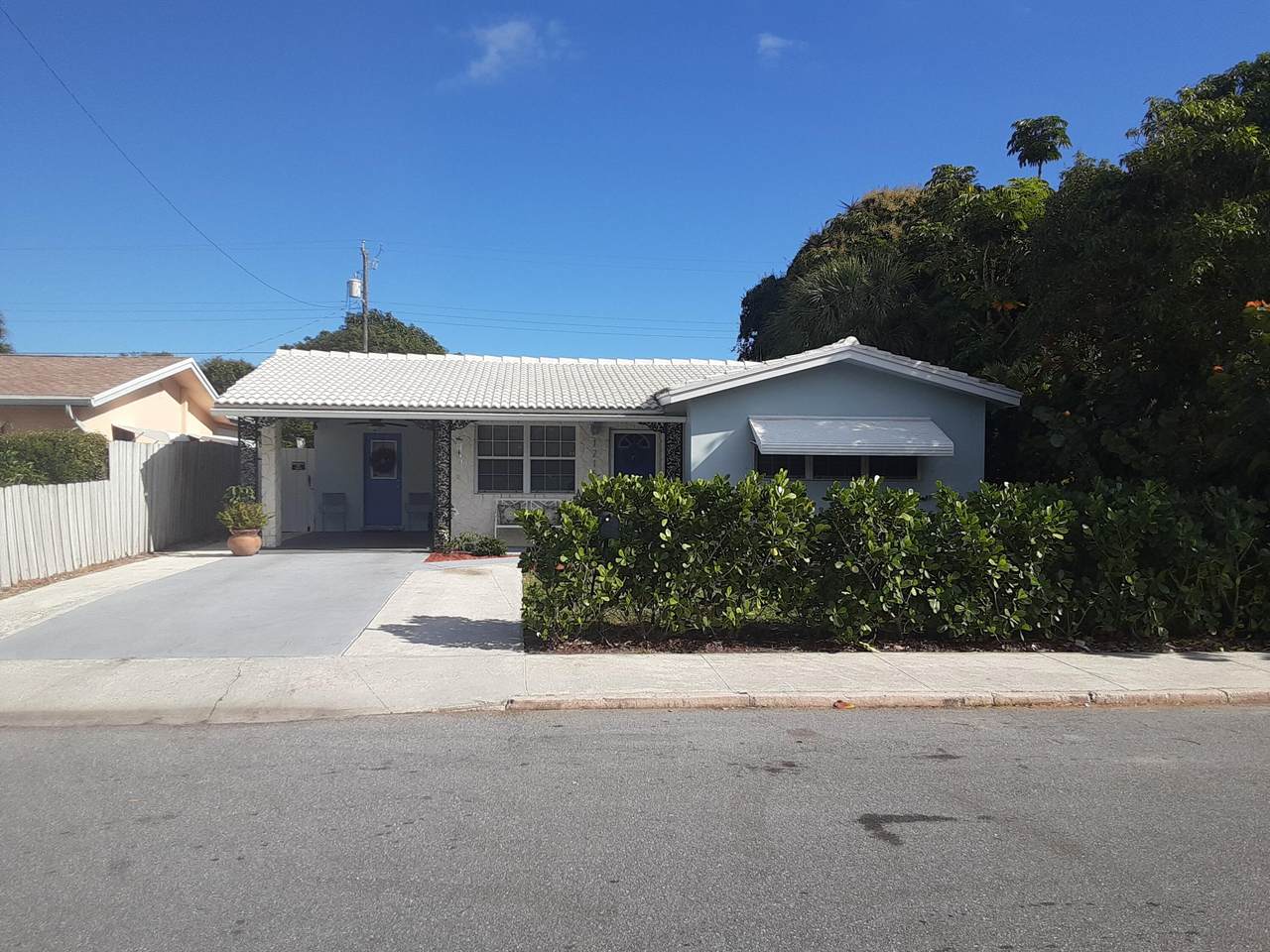1716 Ocean Breeze - Photo 1