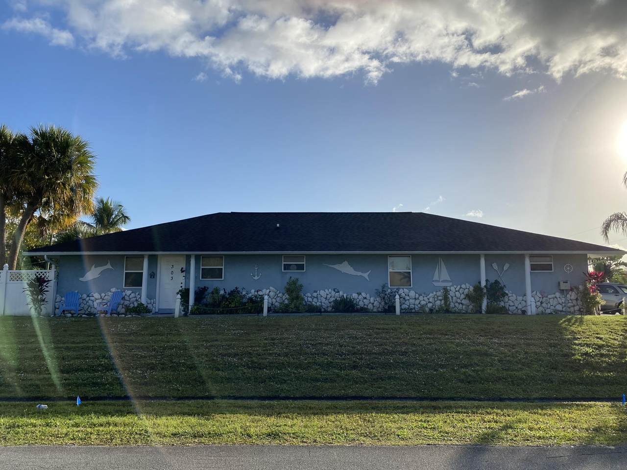 303 Byron Street - Photo 1