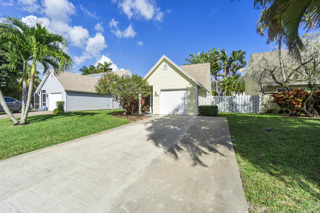 2825 Black Pine Court - Photo 1