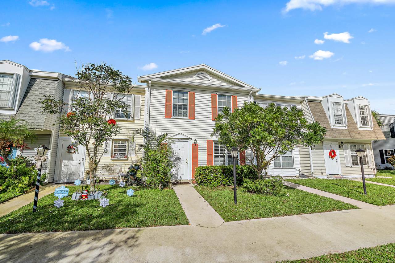 125 Georgian Park Drive - Photo 1