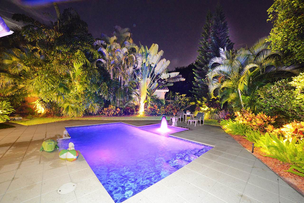 6607 25th Way - Photo 1