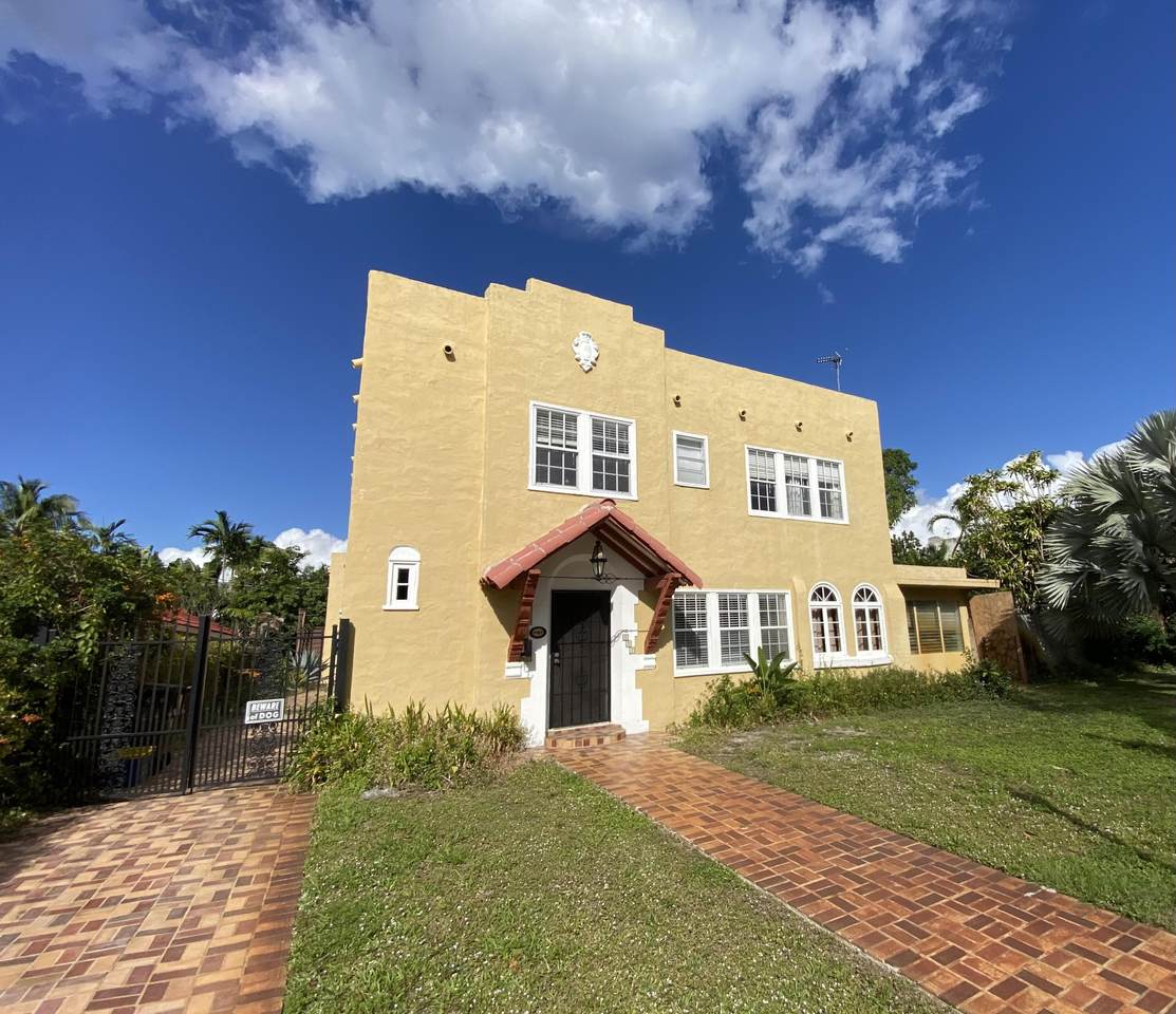 237 Monroe Drive - Photo 1