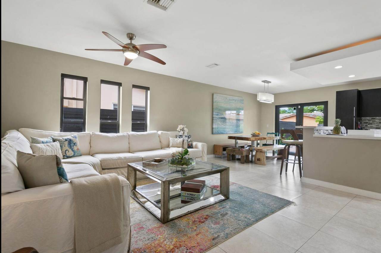 203 5 Street - Photo 1