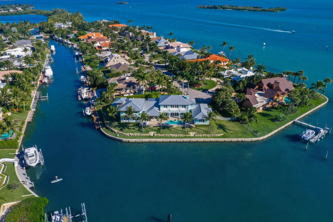 25 Island Road - Photo 1