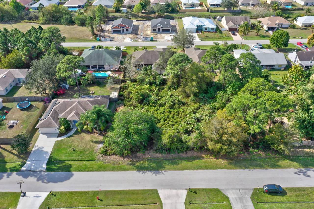 3362 Perrine Street - Photo 1