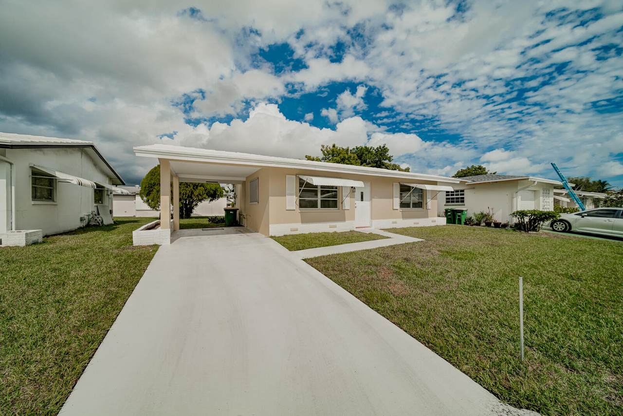 4501 47th Street - Photo 1