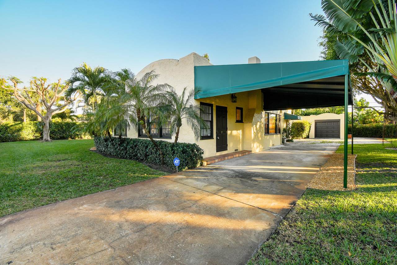 316 Pilgrim Road - Photo 1