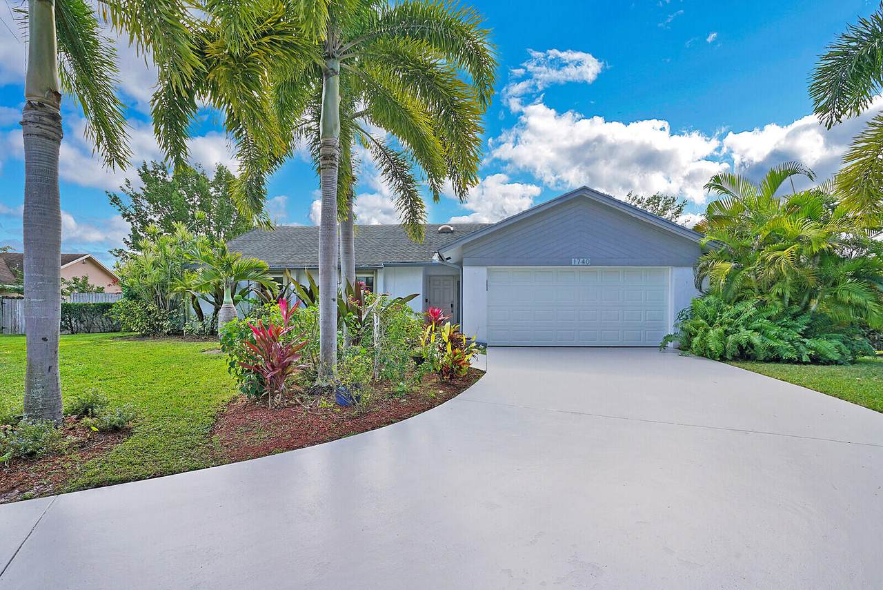 1740 Shower Tree Way - Photo 1