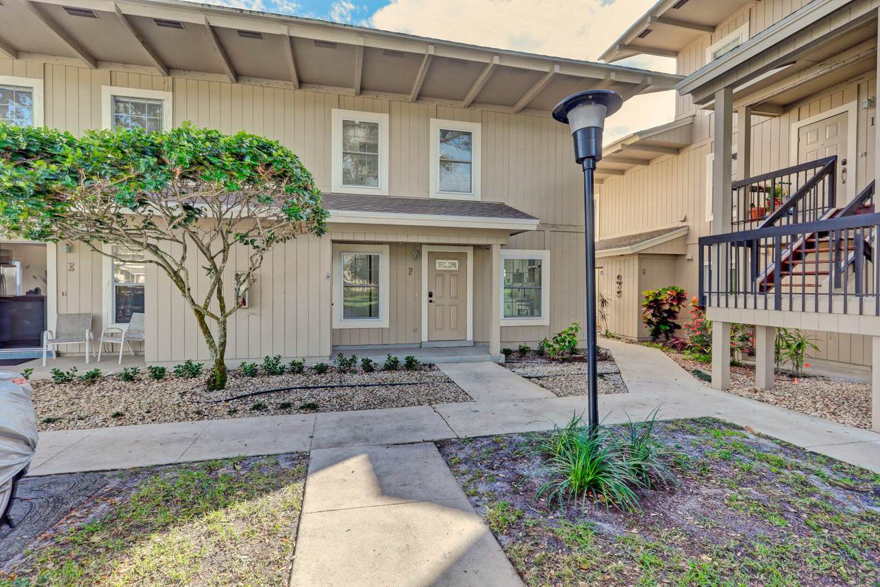18590 Wood Haven Lane - Photo 1