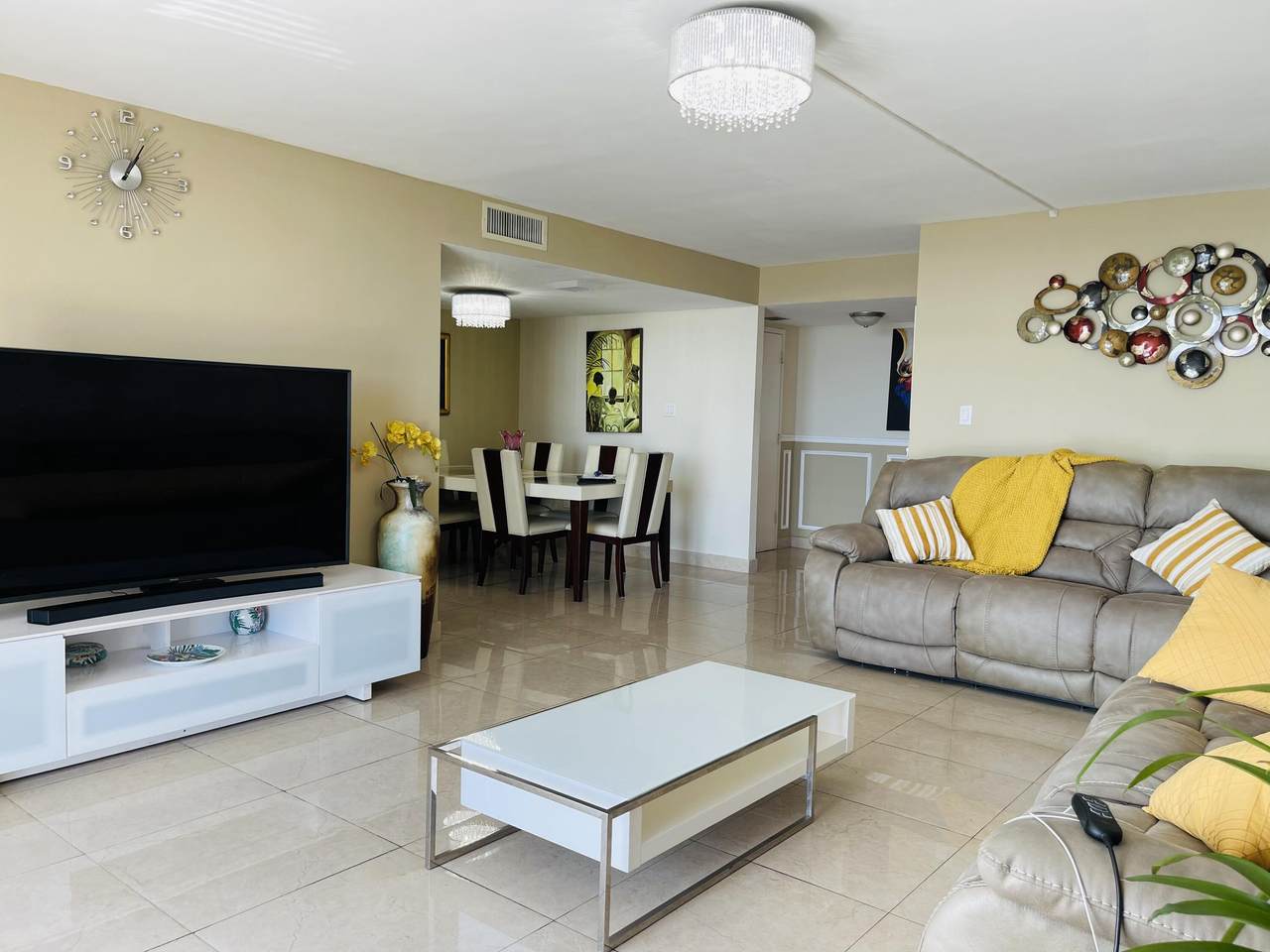 18021 Biscayne Boulevard - Photo 1