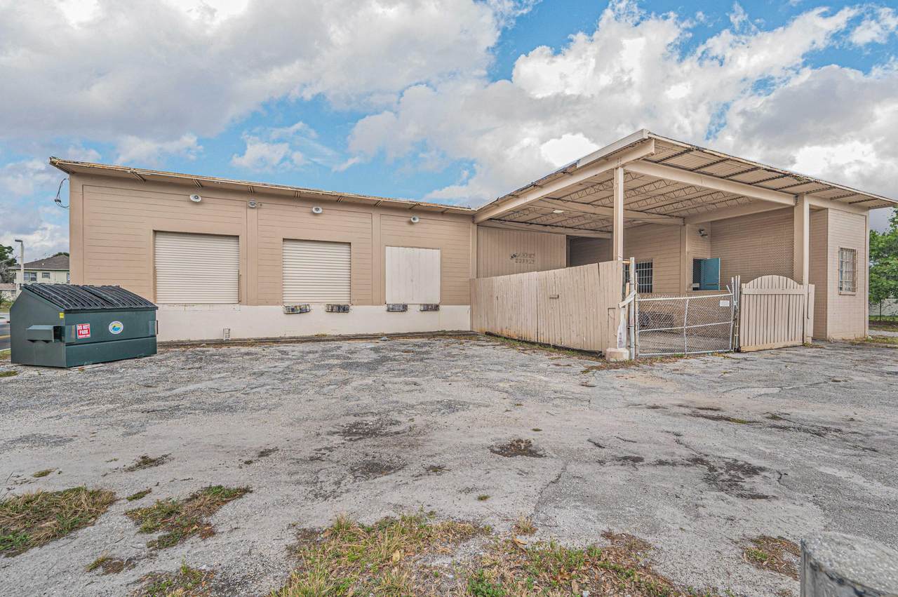1620 Orange Avenue - Photo 1