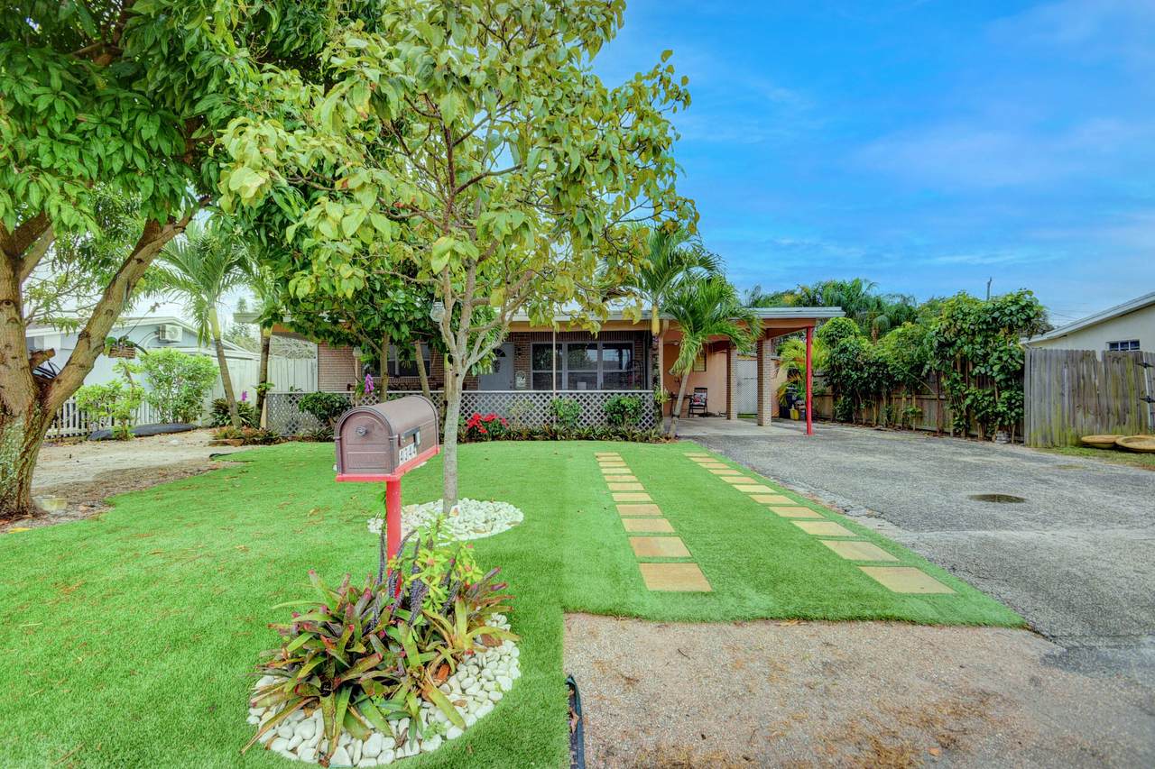 4344 Kent Avenue - Photo 1