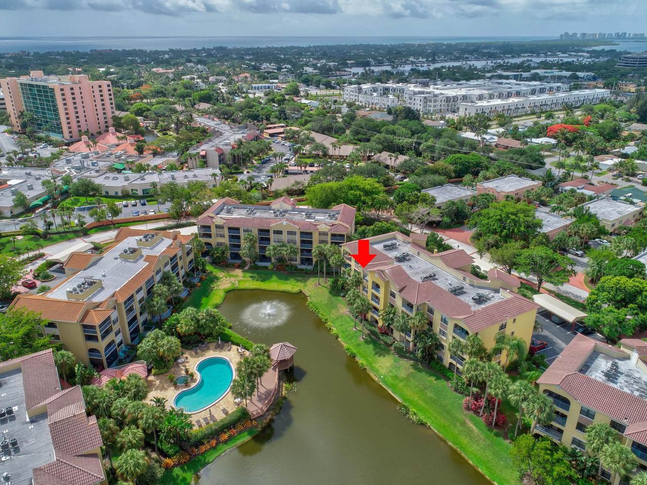 500 Uno Lago Drive - Photo 1