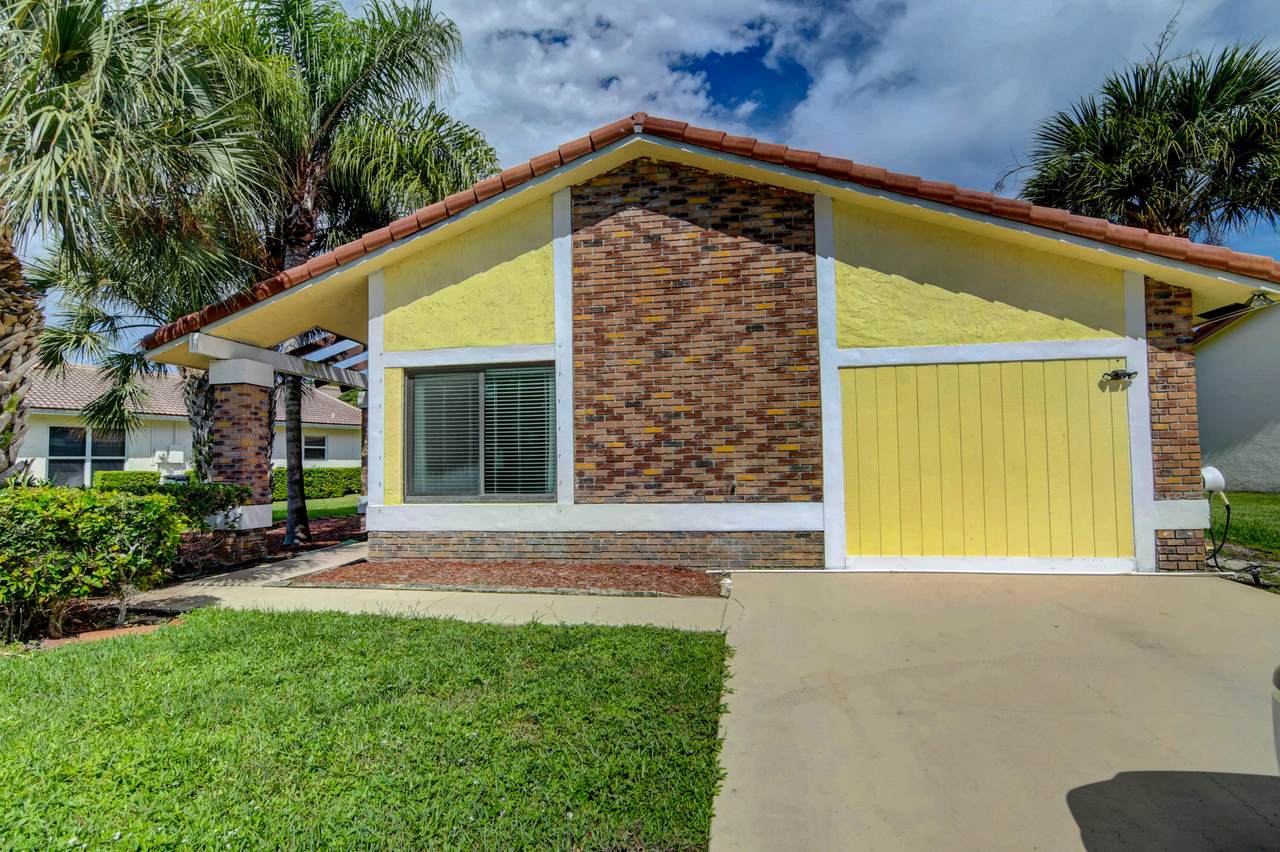 19590 Sea Pines Way - Photo 1