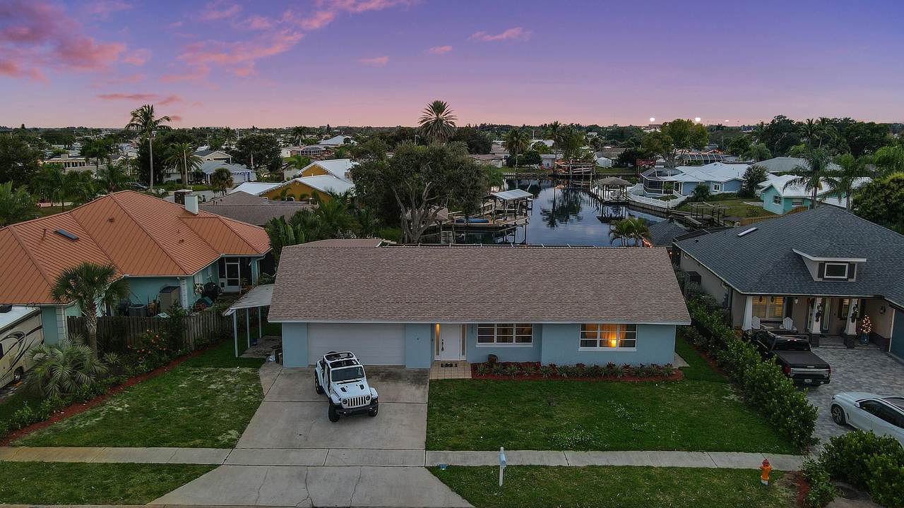 315 Inlet Avenue - Photo 1
