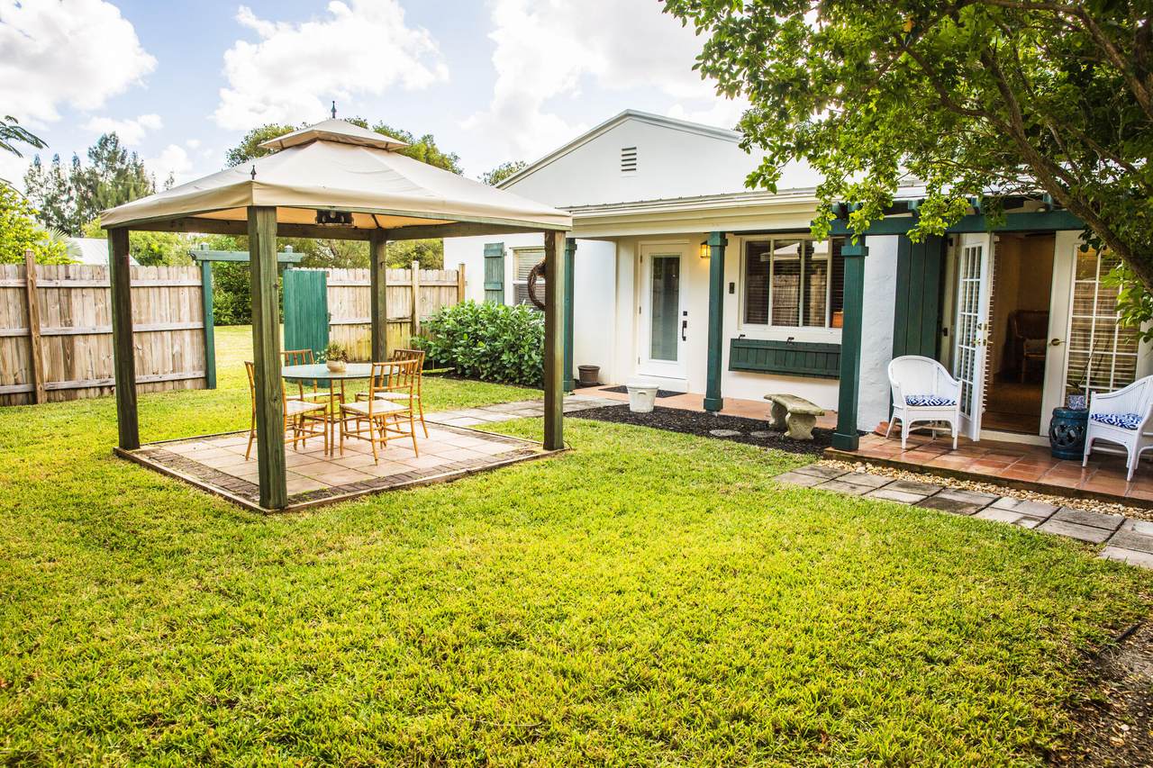 268 15th Street - Photo 1