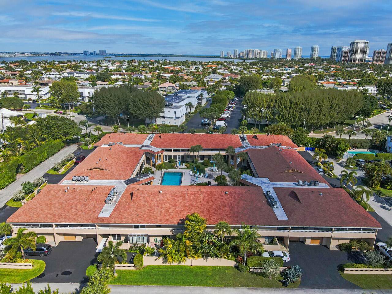 1100 Surf Road - Photo 1