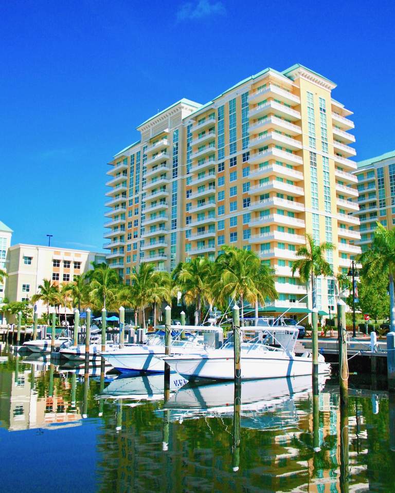 700 Boynton Beach Boulevard - Photo 1