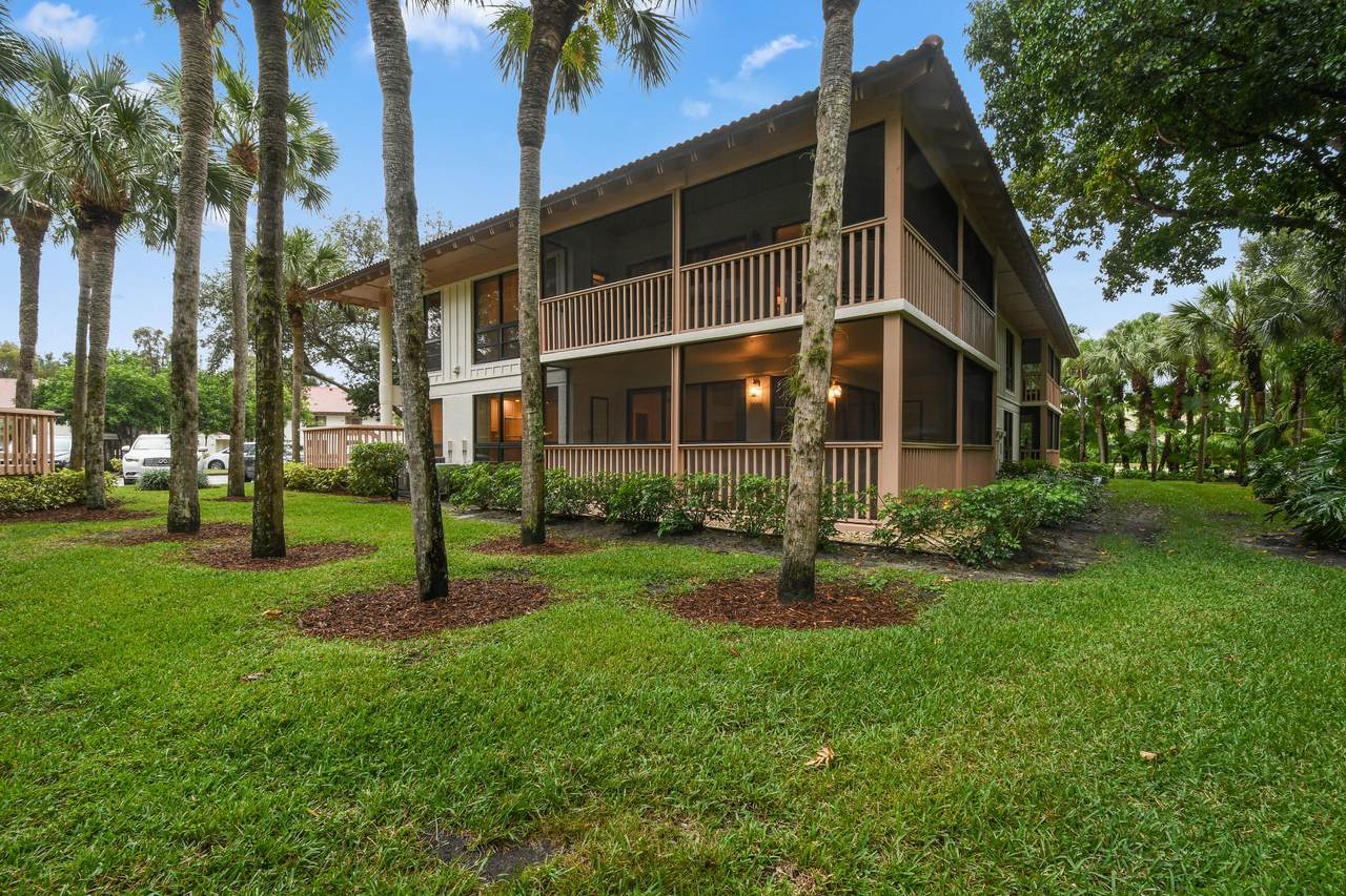 224 Brackenwood Terrace - Photo 1