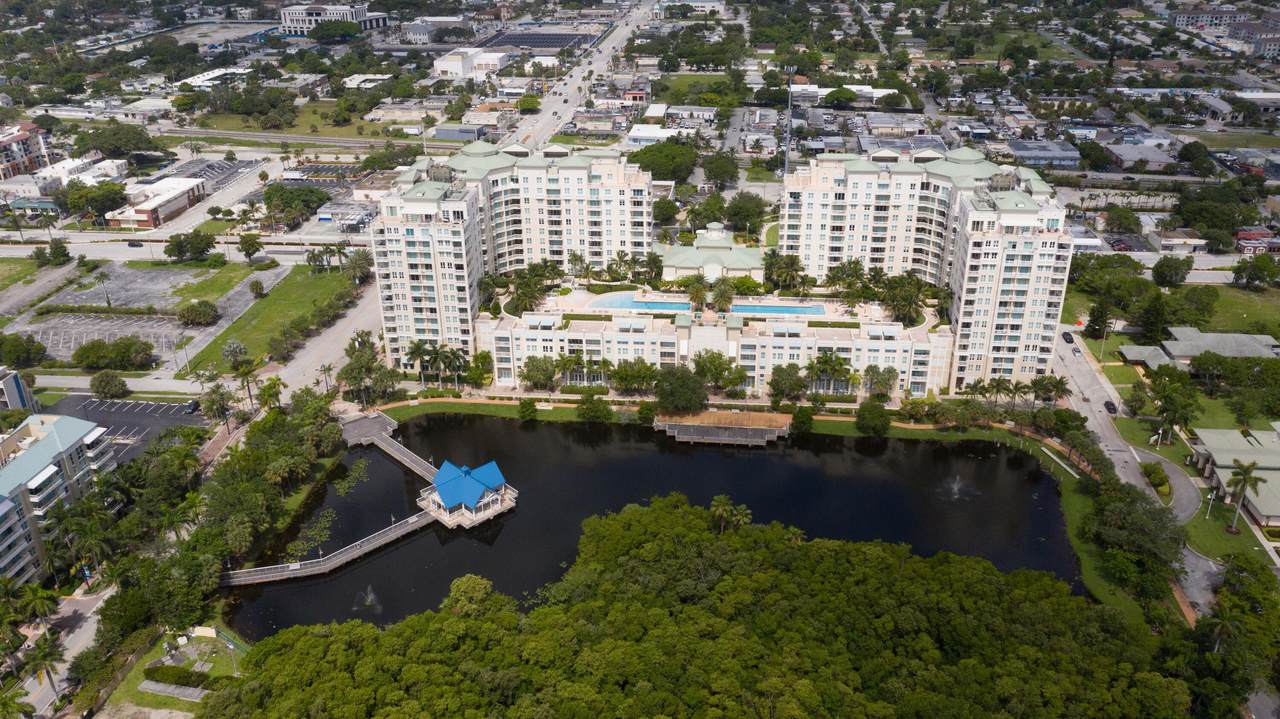 400 Federal Highway - Photo 1