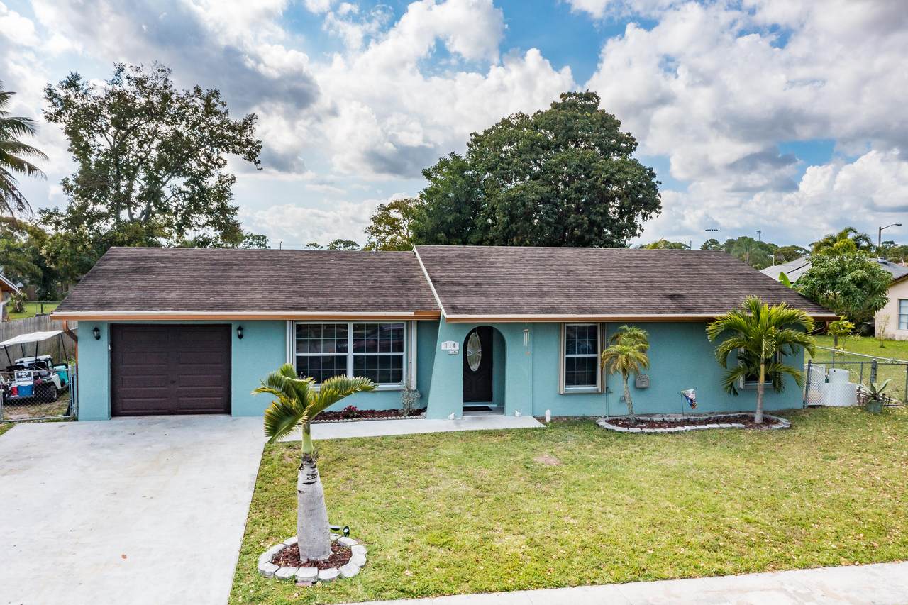 110 Martin Circle - Photo 1