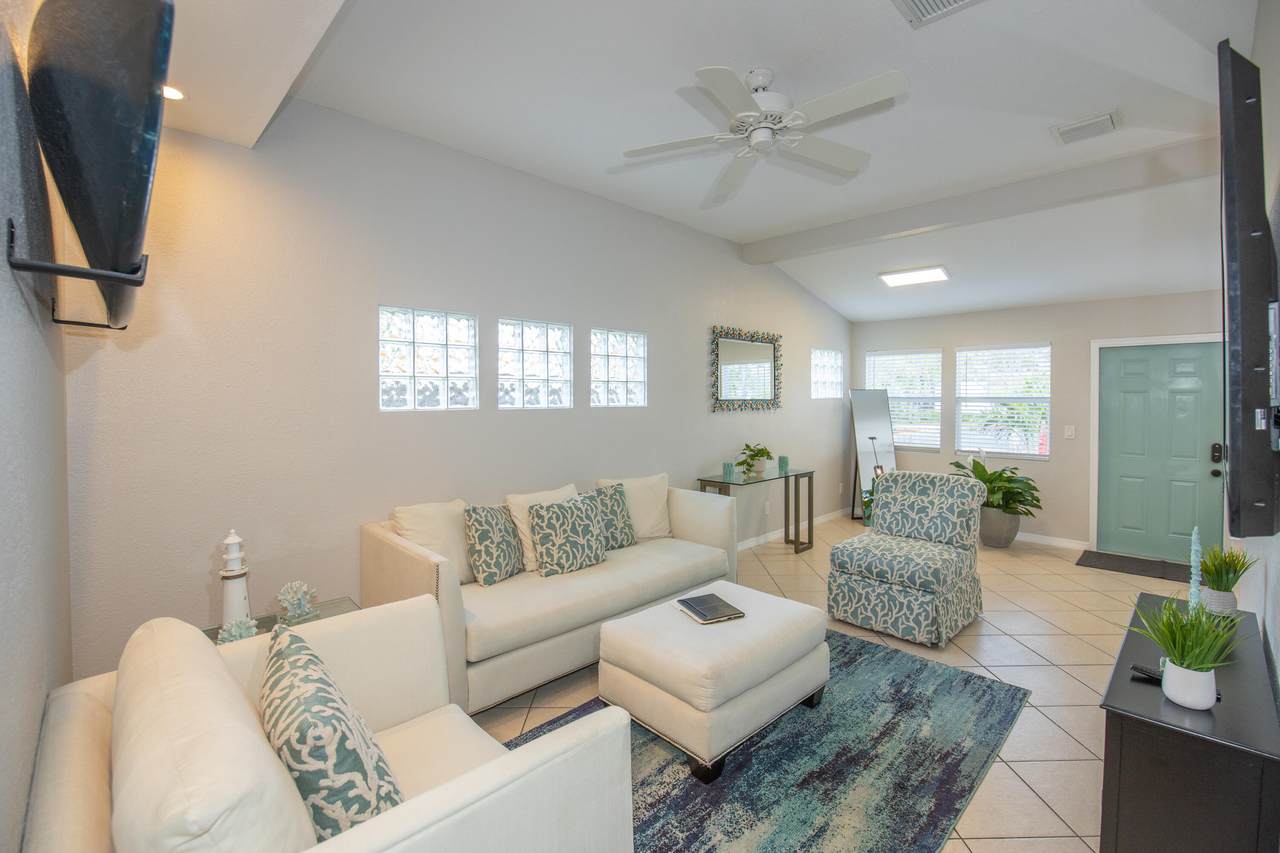 111 L Street - Photo 1