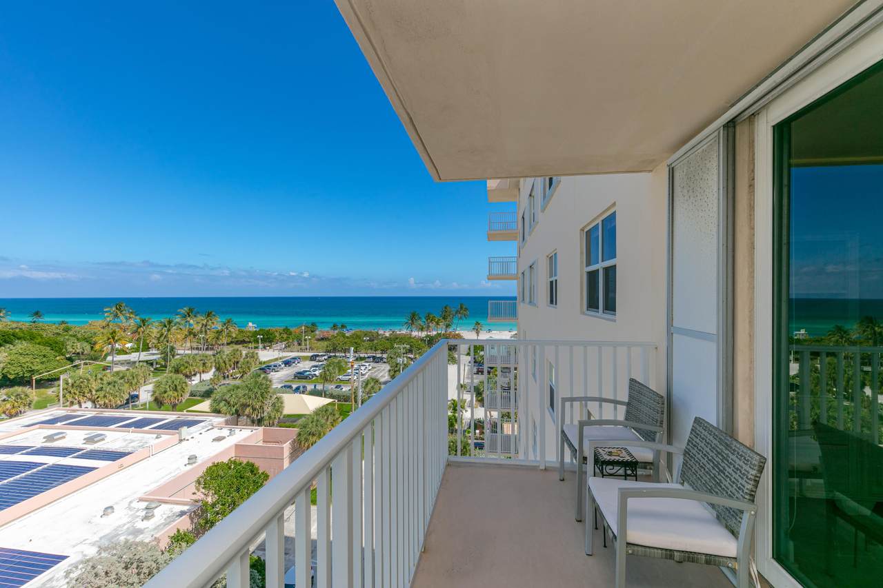 1401 Ocean Drive - Photo 1
