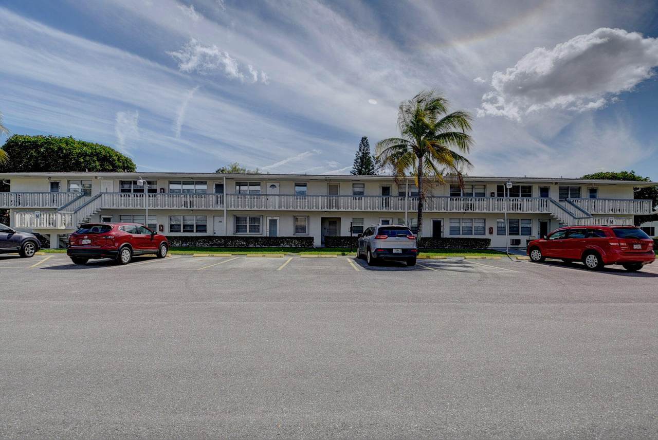 221 Kent M - Photo 1