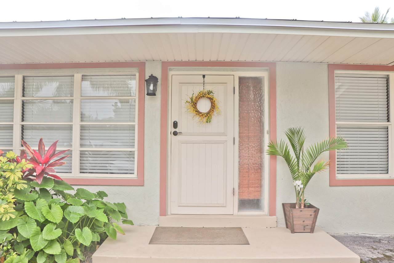 418 Tequesta Drive - Photo 1