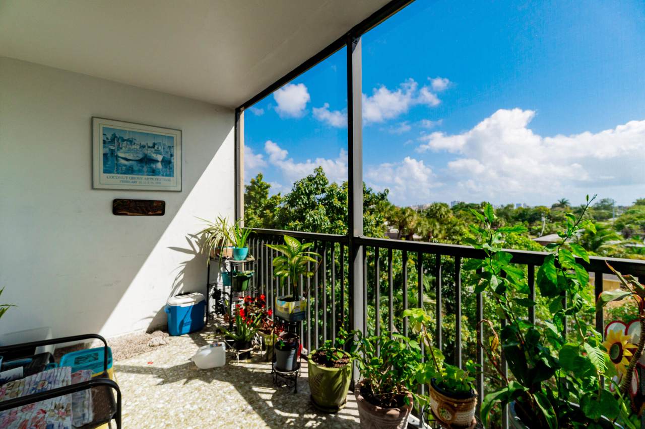 2350 14th St Causeway - Photo 1
