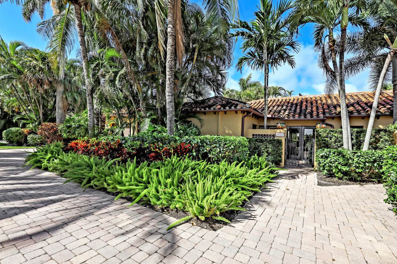 16 Little Pond Road - Photo 1