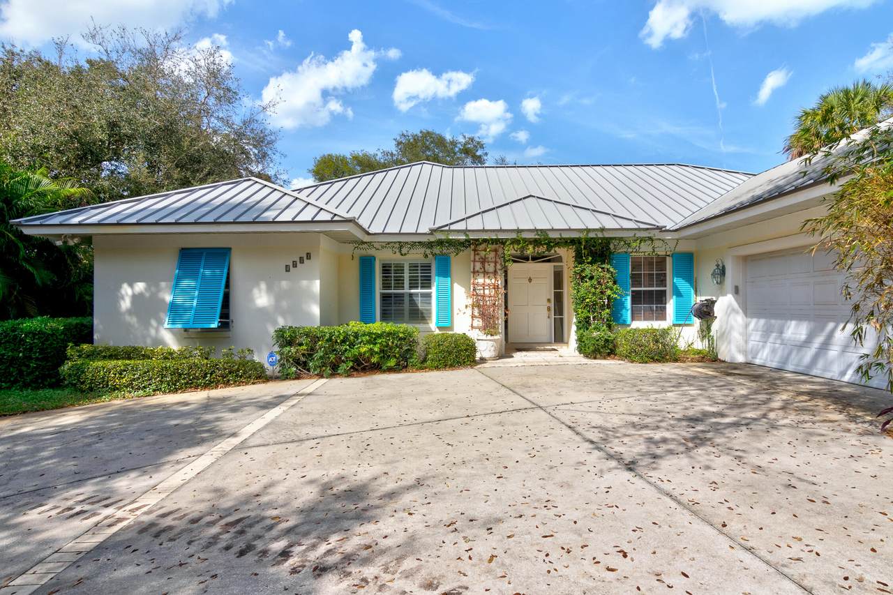 1480 Shorelands Drive - Photo 1