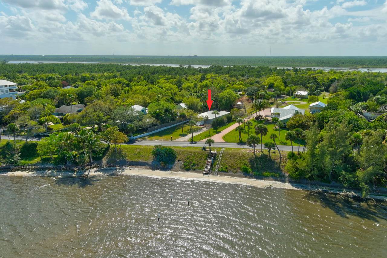 8501 Indian River Drive - Photo 1